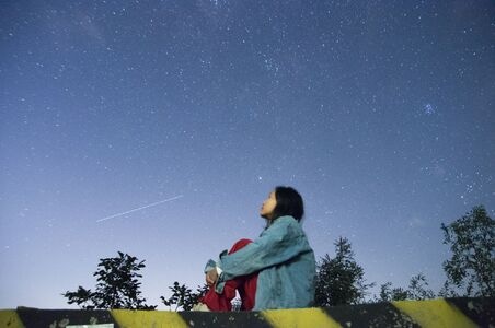 星空-星星-晚上-星光-女性 图片素材