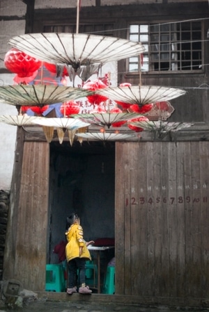 龙华古镇-光影-宜宾-屏山-华为手机 图片素材