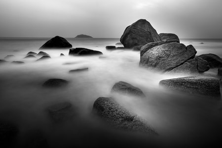 扫海-黑白-海南-岩石-石头 图片素材