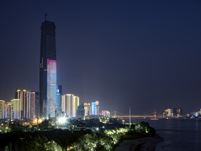 武汉市-哈苏-星芒-夜色-夜景 图片素材
