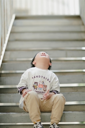 日系-可爱-表情-儿童摄影-春天 图片素材