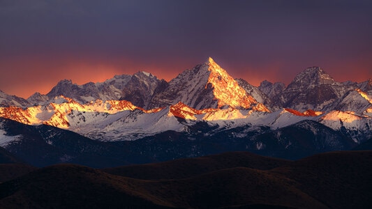 雪山-贡嘎山-山峰-日出-日落 图片素材