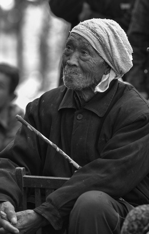 人像-农村-老人-黑白-尼康 图片素材