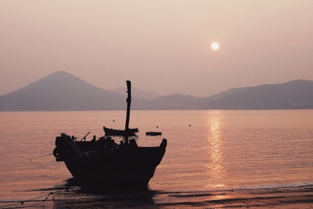 冬日暖阳-海-青岛-崂山-剪影 图片素材