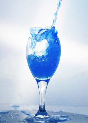 生活-静物-抓拍-高脚杯-杯子 图片素材
