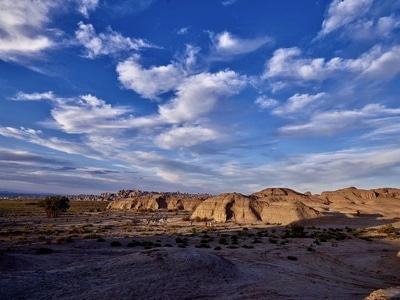 旅途中-在新疆-荒漠-风景-自然 图片素材