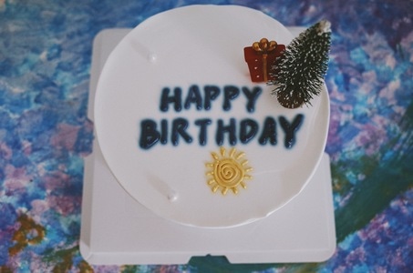 理光直出-关于生活-生日蛋糕-蛋糕-甜品 图片素材