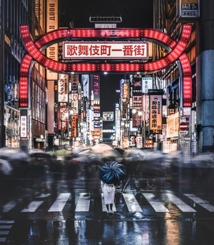 城市-雨-线条-行人-街道 图片素材