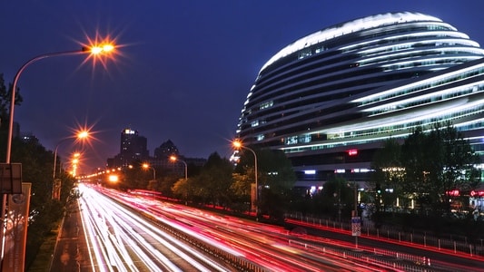夜景-车线-北京-银河soho-bluehour 图片素材