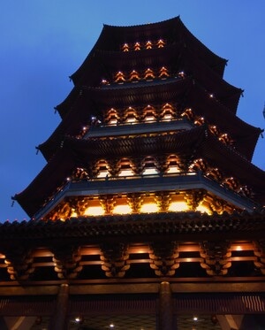 建筑-夜景-雷峰塔-古建筑-雷峰塔 图片素材