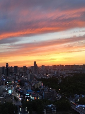 合肥市-云-日落-螺旋-城市风光 图片素材