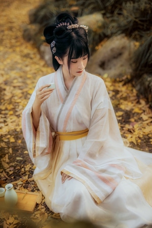 杭州约拍-人像-银杏-古风-汉服 图片素材