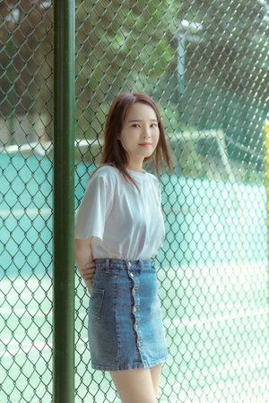 美女-日系-清新-人像-武大 图片素材