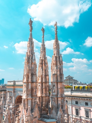在路上-城市风光-我要上封面-欧洲风情-米兰大教堂 图片素材