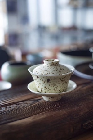 美好的家-手作-颜色釉-光影-瓷器 图片素材