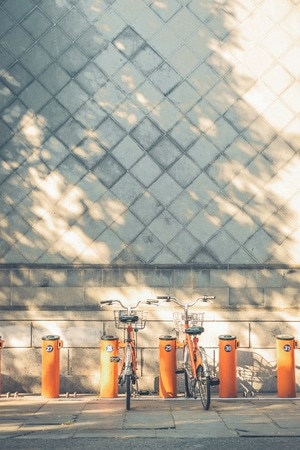 我要上封面-建筑-街道-自行车-共享单车 图片素材
