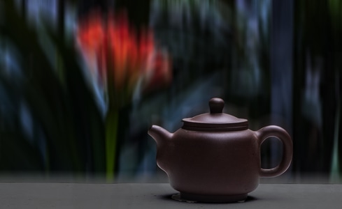 沏春-等春雨-壶-茶壶-紫砂壶 图片素材