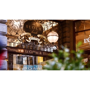 原创-随拍-街拍-房屋-商店 图片素材