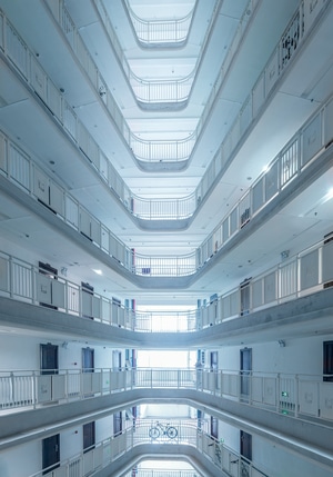 建筑-建筑内部-走廊-线条-光影 图片素材