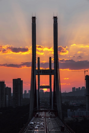 悬日-大桥-建筑-城市风光-城市 图片素材