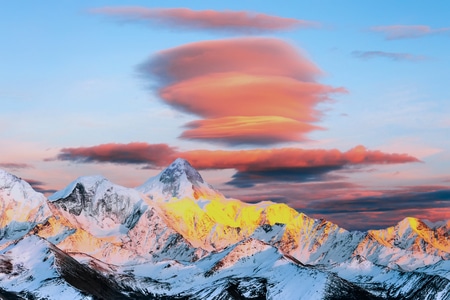 贡嘎雪山-蘑菇云-风景-风光-自然 图片素材