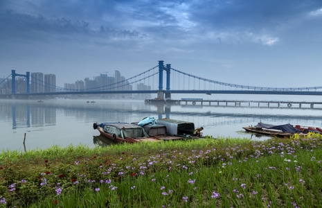 汉江之畔-江江-凤雏大桥-渔船-花香 图片素材