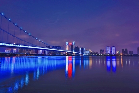 建筑-汉江-风雏大桥-三塔式悬索桥-城市 图片素材