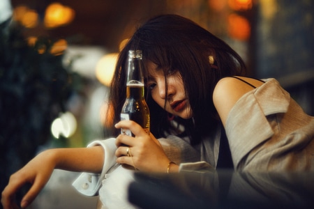 光影-一瞬间-美女-内衣-女人 图片素材