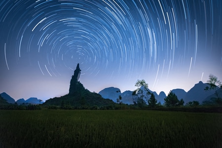 星軌-寺山-桂林-星空-星轨 图片素材