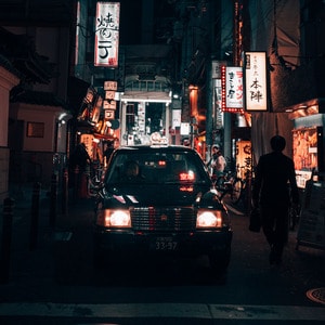 日本-的士-夜晚-城市-的士 图片素材
