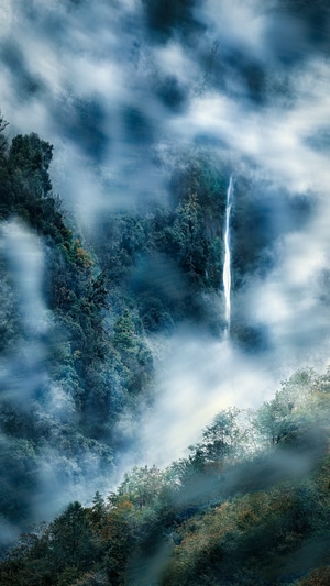 中国风-水墨山水-瀑布-雾-风景 图片素材