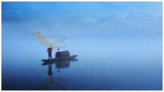 风光-晨光-黎明-渔民-渔船 图片素材