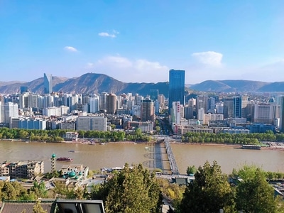 手机摄影-我要上封面-你好2020-电脑传图-平凡的世界 图片素材