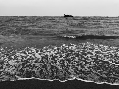 黑白-海浪-沙滩-大海-海南 图片素材