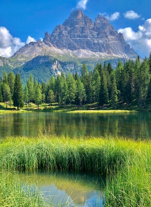 多洛米蒂-三峰山另一侧-倒影-风景-自然 图片素材