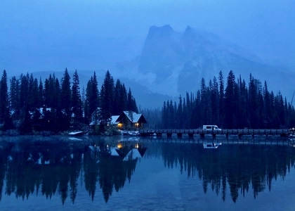 旅途见闻-晨雾-湖光山色-风光-自然风光 图片素材