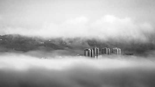 风光-城市-晨雾-朦胧-高楼 图片素材