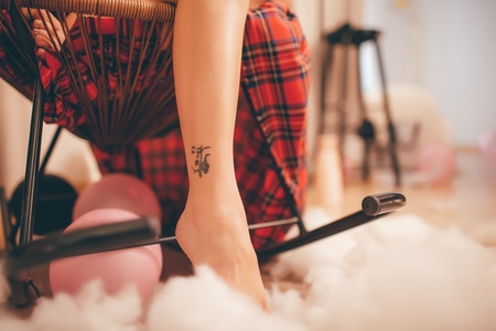 年味-佳能-你好2020-人像-美腿 图片素材