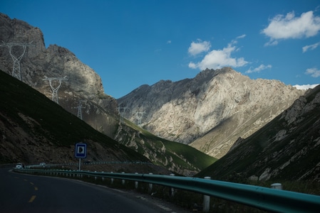 新疆-独库公路-雪山-湖泊-草原 图片素材