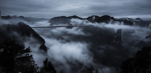 风光-嘎努鳥-山谷-山石-云雾 图片素材