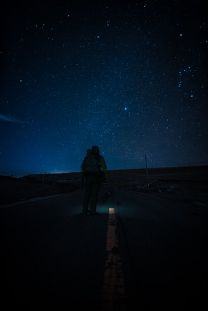 嘎努鳥-旅游-旅行-人文景观-星星 图片素材