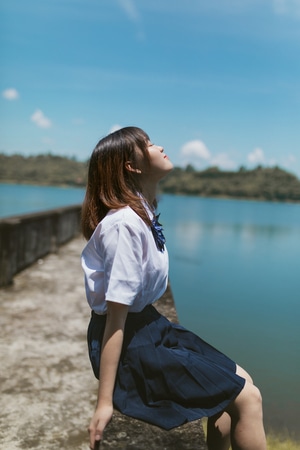 美女-人像-少女-情绪-色彩 图片素材