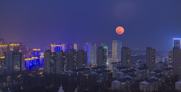 天空-高视角-蓝色调-超级月亮-夜景 图片素材