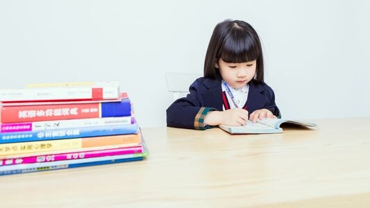 写真-人像-儿童-看你的城市-我的2019 图片素材