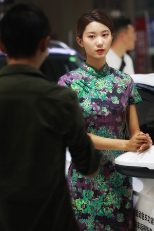 舞台剧照-人物-女人-女性-美女 图片素材