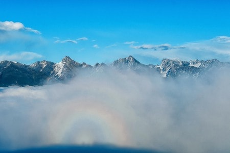 风光-腹肌南波湾-天空-山峰-云 图片素材