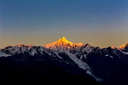 户外-旅行-云南-香格里拉-梅里雪山 图片素材