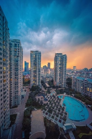 暴雨-天空-城市-风光-建筑 图片素材