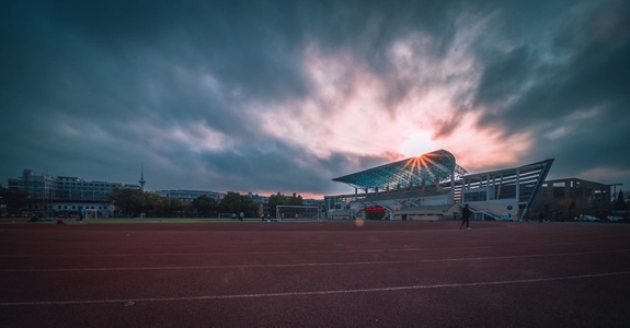 天津大学-城市-秋季-天津-夕阳 图片素材