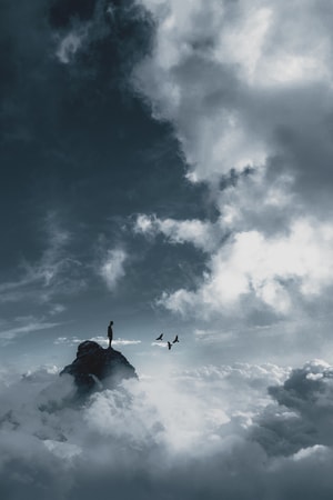 天空-云-孤独-情绪-合成 图片素材